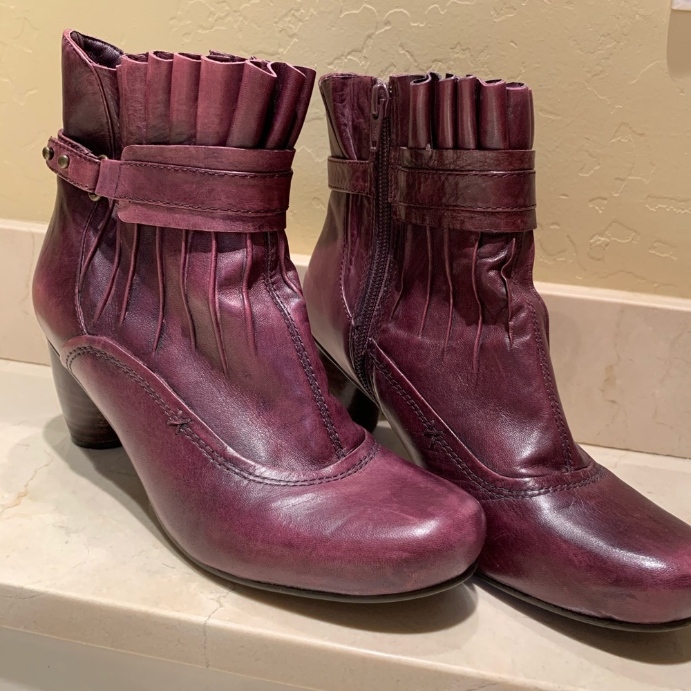 Women’s booties